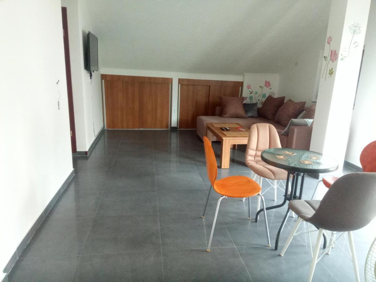 Hotel Yard House Trpejca Ohrid Esterno foto