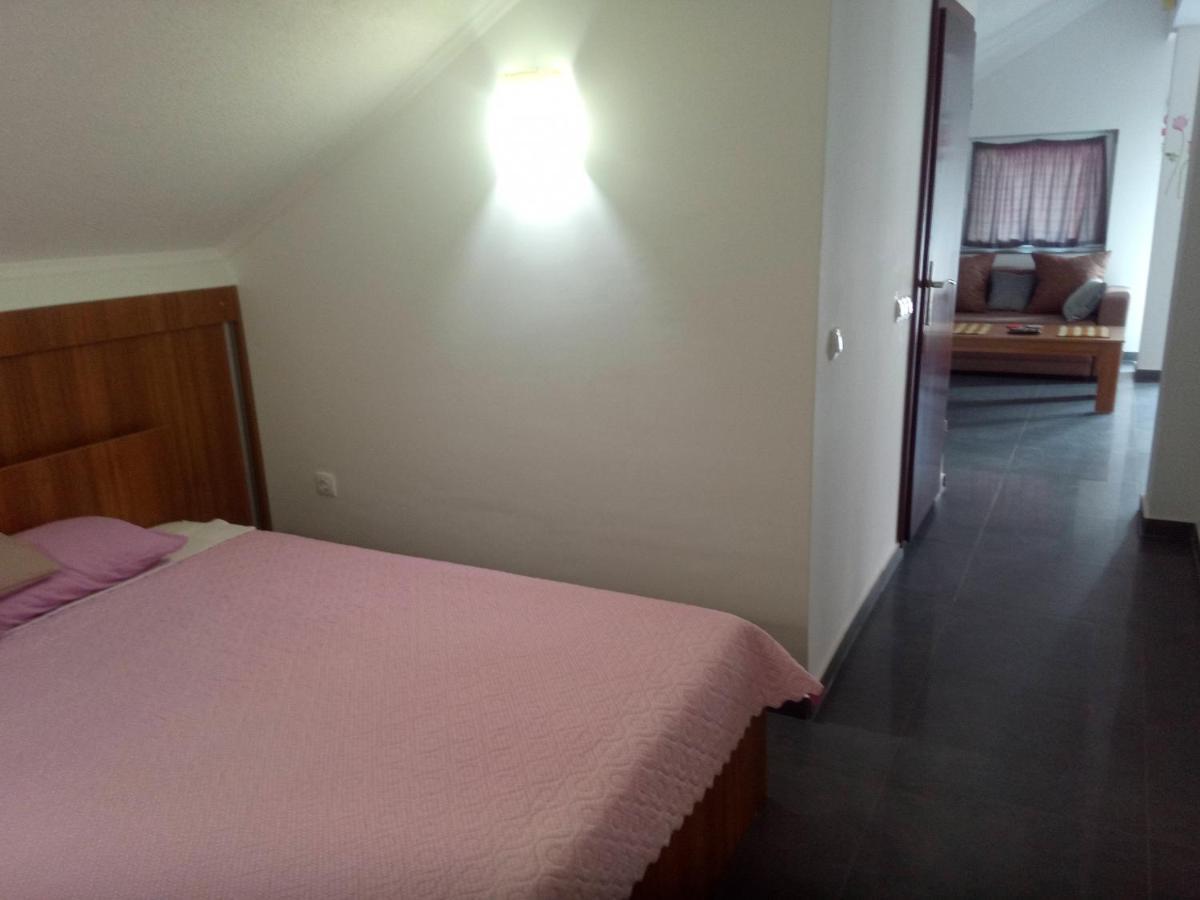 Hotel Yard House Trpejca Ohrid Esterno foto