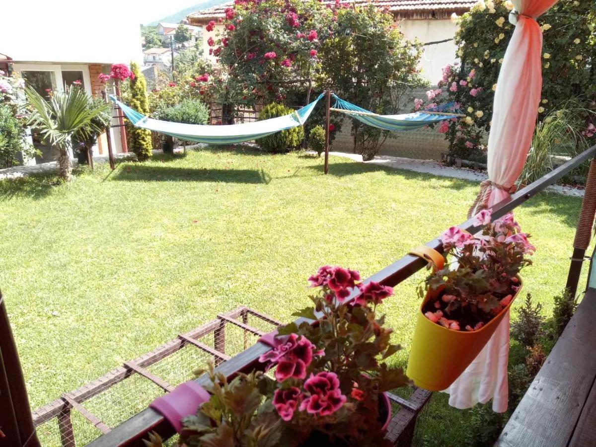 Hotel Yard House Trpejca Ohrid Esterno foto